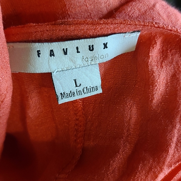 Summer Top - Picture 4 of 4